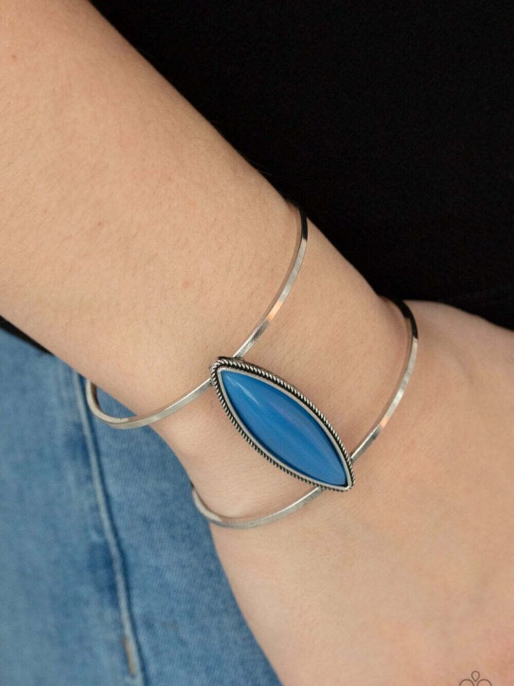 Paparazzi Jewelry - What You SEER Is What You Get - Blue Bracelet